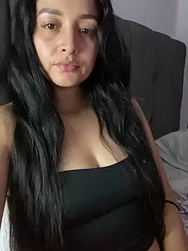 Snapshot of vellaAngel chatting on December 15, 2024, 3:45 am vellaAngel online show from December 15, 2024, 3:45 am