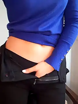 Snapshot of megan2021 chatting on March 13, 2025, 3:50 pm megan2021 online show from March 13, 2025, 3:50 pm