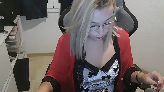 Snapshot of bekka__ chatting on November 26, 2025, 7:03 pm bekka online show from November 26, 2025, 7:03 pm