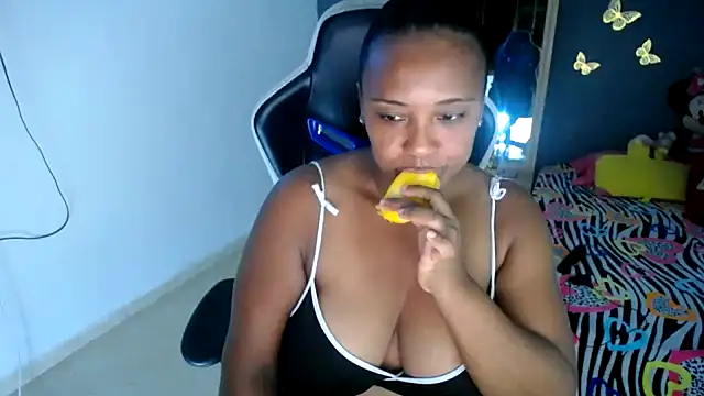 marysol83 online show from April 24, 2026, 1:18 am