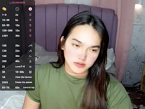 MoaningKylie online show from February 26, 2026, 3:23 pm