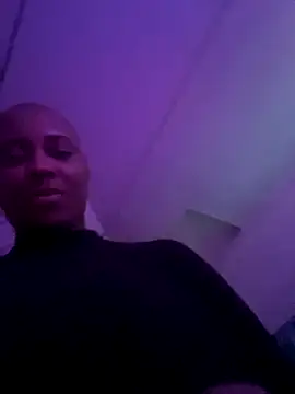 HoneyDripHer online show from October 9, 2025, 2:28 pm