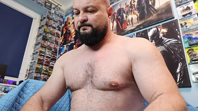 Muscle Bear online show from April 19, 2026, 4:46 am