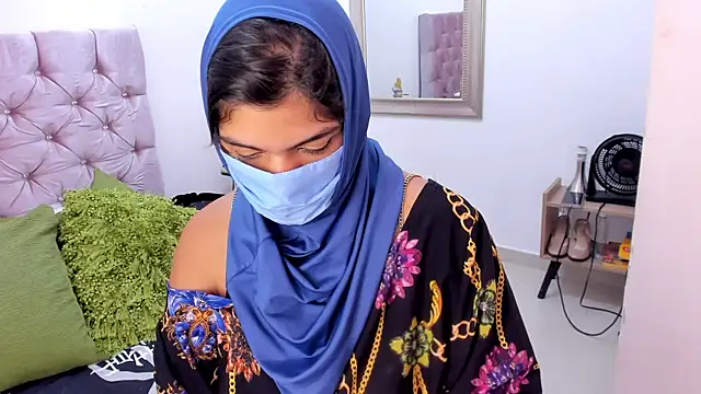 anissa- online show from February 7, 2025, 11:56 am