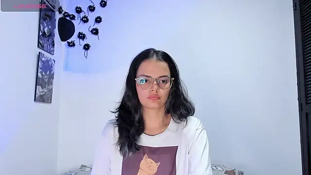 Abby Saenz01 online show from October 6, 2025, 6:41 pm