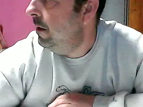 Snapshot of Hot-pico76 chatting on March 6, 2025, 5:11 pm Hot-pico76 online show from March 6, 2025, 5:11 pm