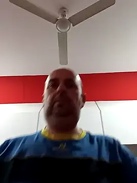 Snapshot of Hot-pico76 chatting on February 5, 2025, 8:21 am Hot-pico76 online show from February 5, 2025, 8:21 am