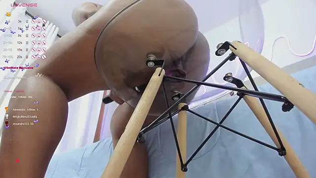 Snapshot of nashiira_ chatting on January 23, 2025, 10:22 pm nashiira online show from January 23, 2025, 10:22 pm