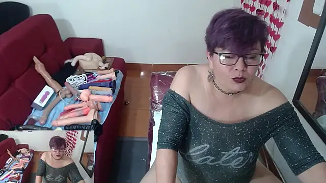 Snapshot of angelitolove727 chatting on September 9, 2025, 9:35 pm angelitolove727 online show from September 9, 2025, 9:35 pm