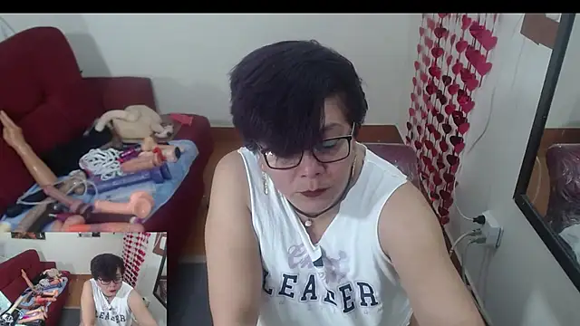 Snapshot of angelitolove727 chatting on October 7, 2025, 1:06 am angelitolove727 online show from October 7, 2025, 1:06 am