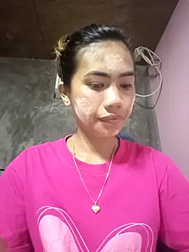 Snapshot of Cutie_body11 chatting on October 12, 2025, 5:31 am Cutie body11 online show from October 12, 2025, 5:31 am