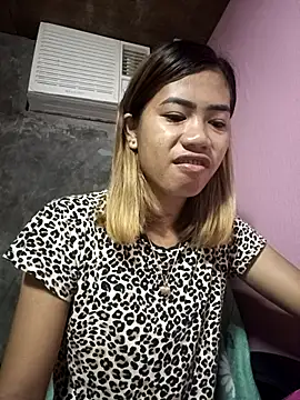 Snapshot of Cutie_body11 chatting on October 15, 2025, 10:51 pm Cutie body11 online show from October 15, 2025, 10:51 pm