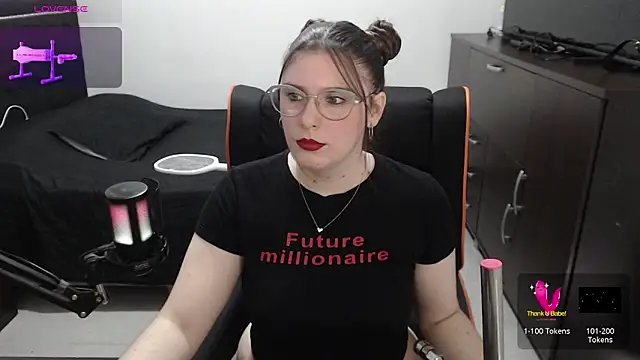 xxbbtaa online show from February 18, 2026, 8:49 pm