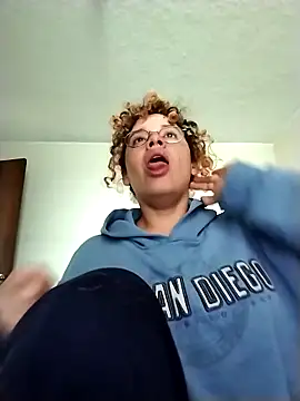 EmmaMelissa0521 online show from February 2, 2026, 9:14 pm