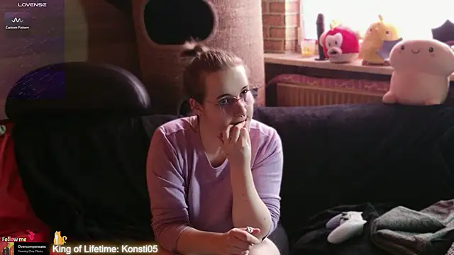 Snapshot of GamerGirl_Eve chatting on May 20, 2026, 2:47 pm GamerGirl Eve online show from May 20, 2026, 2:47 pm