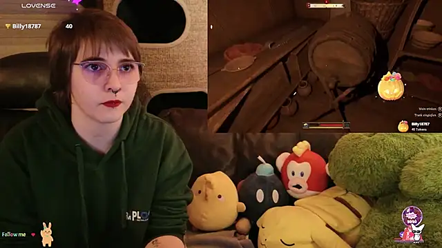 Snapshot of GamerGirl_Eve chatting on November 7, 2025, 7:07 pm GamerGirl Eve online show from November 7, 2025, 7:07 pm