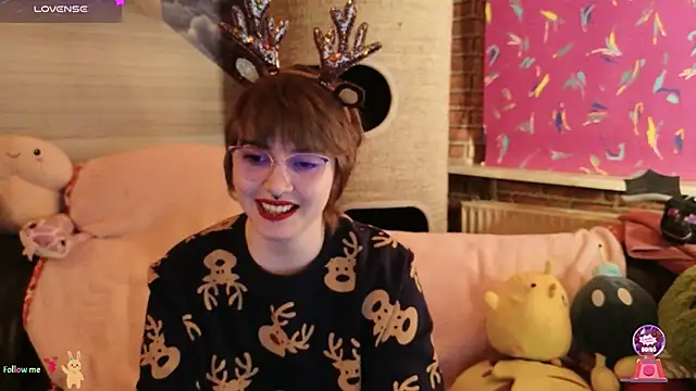 Snapshot of GamerGirl_Eve chatting on November 21, 2025, 6:18 pm GamerGirl Eve online show from November 21, 2025, 6:18 pm