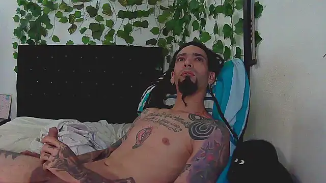 Snapshot of caribbeanlover1 chatting on December 15, 2025, 1:39 pm caribbeanlover1 online show from December 15, 2025, 1:39 pm