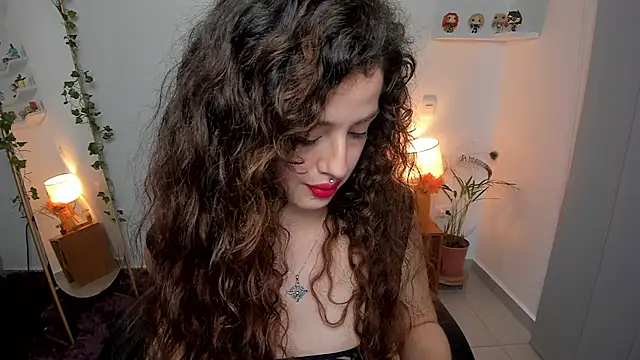 Cassandra Caiin online show from July 19, 2026, 5:21 pm