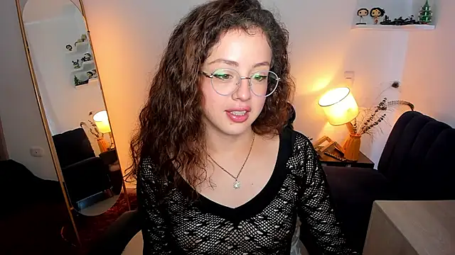 Cassandra Caiin online show from March 7, 2026, 2:55 pm