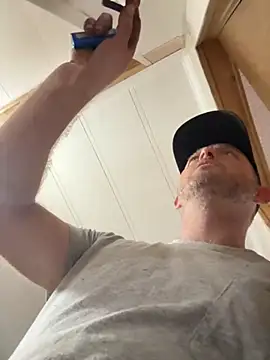 smokeymt420 online show from November 20, 2025, 7:25 pm