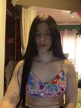 Estefani 32 online show from February 19, 2026, 3:42 pm