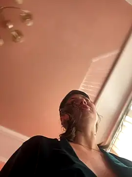 Snapshot of Flossy_Vettie chatting on November 7, 2025, 10:42 am Flossy Vettie online show from November 7, 2025, 10:42 am