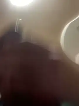 Flossy Vettie online show from April 18, 2026, 7:07 pm