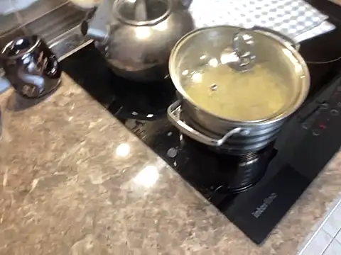 Snapshot of Flossy_Vettie chatting on November 5, 2025, 11:24 am Flossy Vettie online show from November 5, 2025, 11:24 am