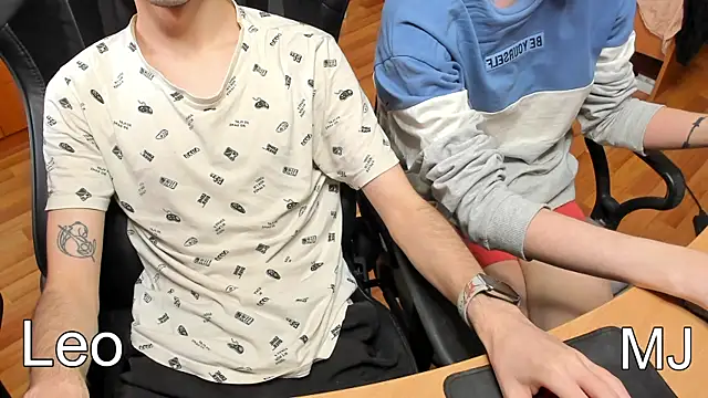 Snapshot of teelimata chatting on March 18, 2025, 9:34 am teelimata online show from March 18, 2025, 9:34 am