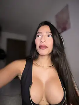 DulceLenns online show from March 31, 2026, 7:16 pm