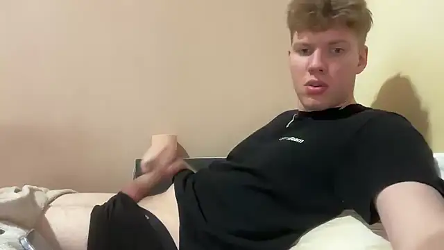 sexybooii6968 online show from June 16, 2026, 5:46 pm