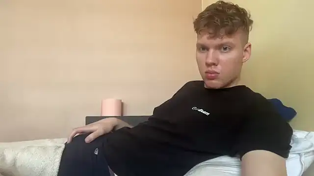 sexybooii6968 online show from June 7, 2026, 9:25 am