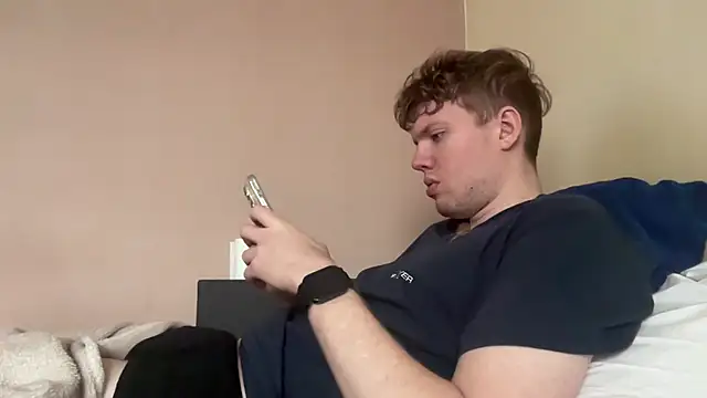 Snapshot of sexybooii6968 chatting on November 12, 2025, 10:30 am sexybooii6968 online show from November 12, 2025, 10:30 am