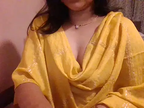 Pinky 4 online show from November 28, 2025, 4:40 pm