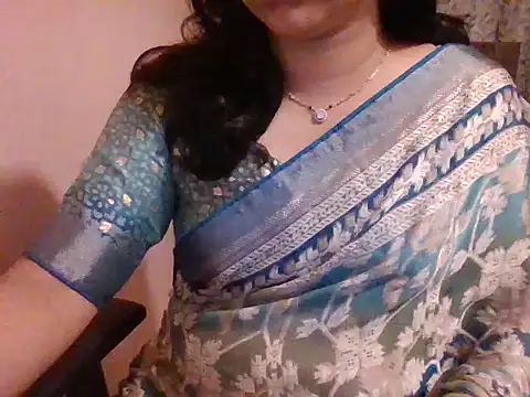 Pinky 4 online show from November 1, 2025, 1:38 pm