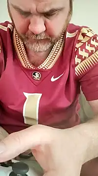 Snapshot of EZYves chatting on December 1, 2024, 10:15 pm EZYves online show from December 1, 2024, 10:15 pm