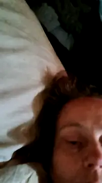 Snapshot of BossChick1625 chatting on December 18, 2025, 2:54 pm BossChick1625 online show from December 18, 2025, 2:54 pm