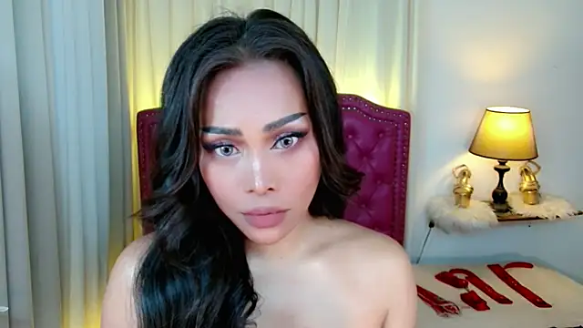 Snapshot of DreamLADYBOY chatting on May 21, 2026, 5:43 pm DreamLADYBOY online show from May 21, 2026, 5:43 pm