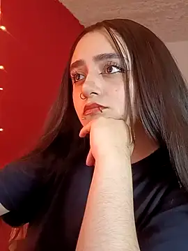 IvonneT online show from October 20, 2025, 12:02 am