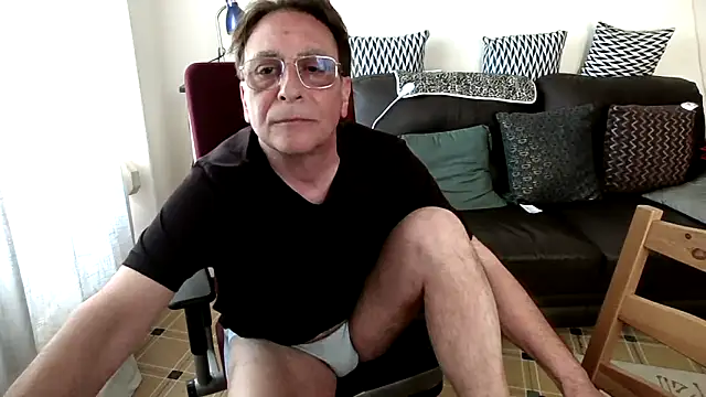 HETEREOMAN online show from April 13, 2026, 4:11 pm