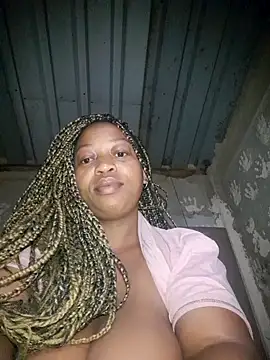 winterqueenx online show from June 21, 2026, 5:24 am