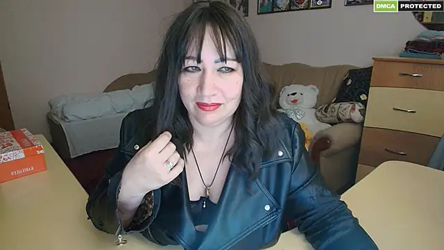 Snapshot of Lucretia_Goldi_ chatting on March 19, 2025, 12:37 am Lucretia Goldi  online show from March 19, 2025, 12:37 am