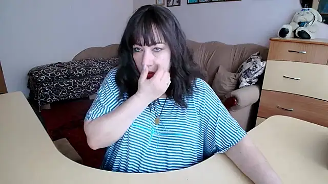 Lucretia Goldi  online show from February 11, 2026, 1:00 pm