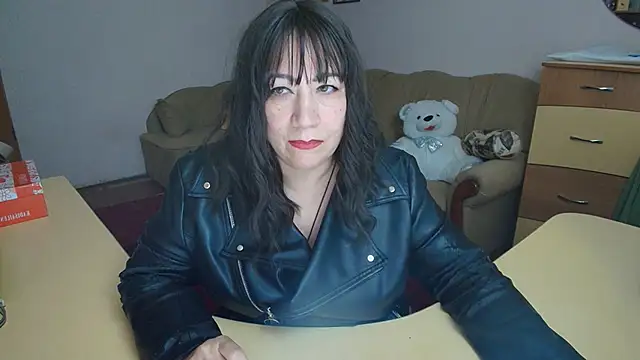 Snapshot of Lucretia_Goldi_ chatting on March 4, 2025, 5:34 pm Lucretia Goldi  online show from March 4, 2025, 5:34 pm