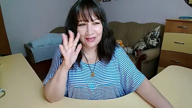 Snapshot of Lucretia_Goldi_ chatting on October 19, 2025, 8:44 pm Lucretia Goldi  online show from October 19, 2025, 8:44 pm