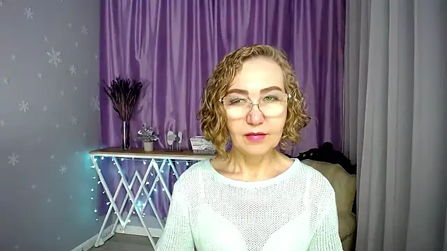 queen a n i online show from July 11, 2026, 6:03 am