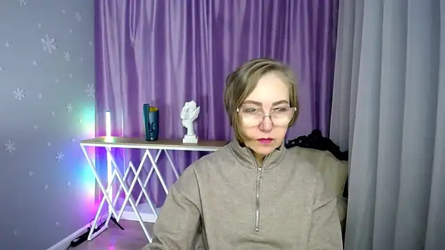 Snapshot of queen_a_n_i chatting on November 1, 2025, 9:58 am queen a n i online show from November 1, 2025, 9:58 am