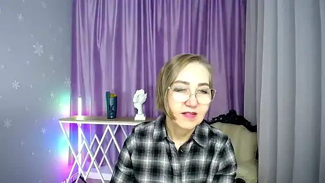 Snapshot of queen_a_n_i chatting on November 28, 2025, 9:53 am queen a n i online show from November 28, 2025, 9:53 am