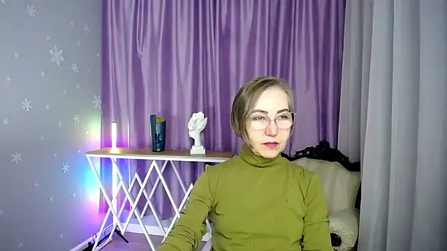 Snapshot of queen_a_n_i chatting on November 22, 2025, 8:57 am queen a n i online show from November 22, 2025, 8:57 am